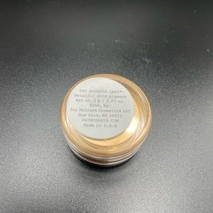 Pat McGrath Metallic Gold Pigment